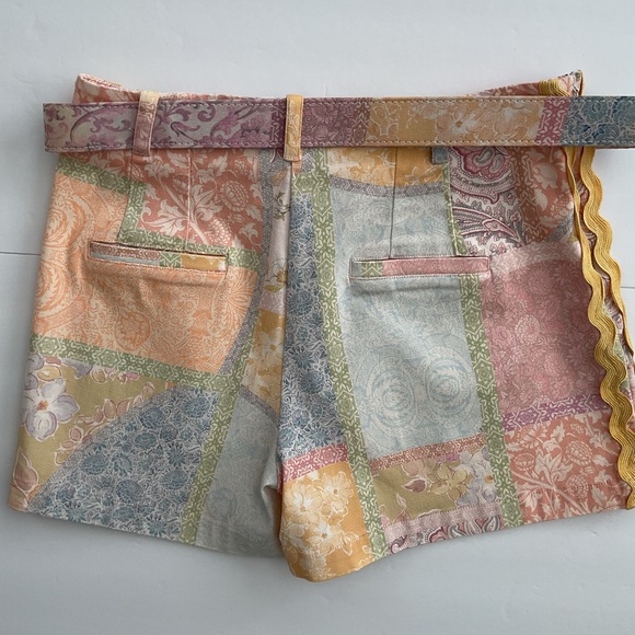 Hale Bob Women’s Oakley Shorts Floral Size M - Picture 2 of 8